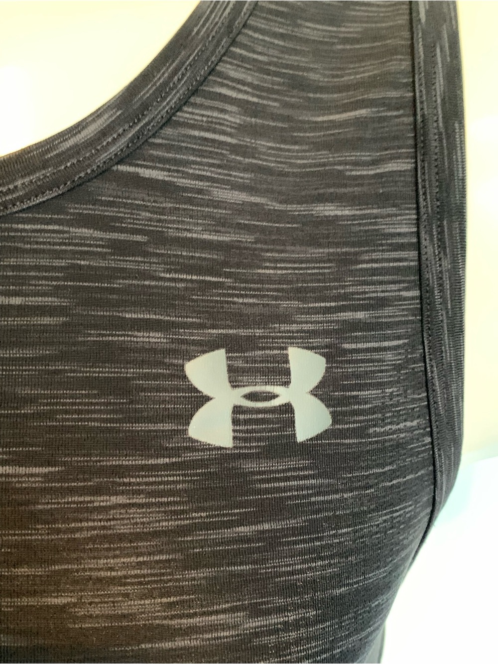 Under Armour mens tank top